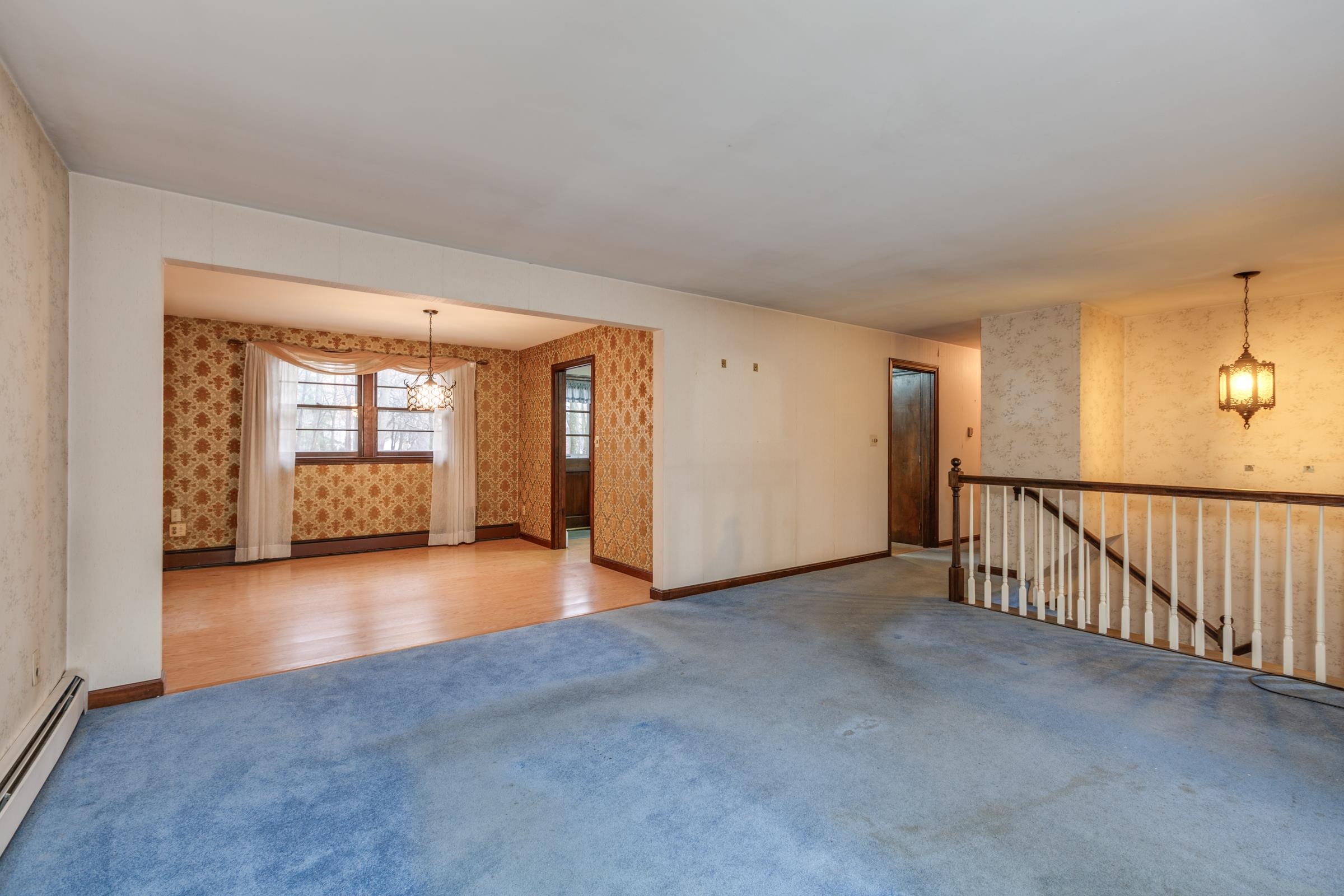 650 Weston Road Manchester, NH 03103 - Photo 3 of 40
