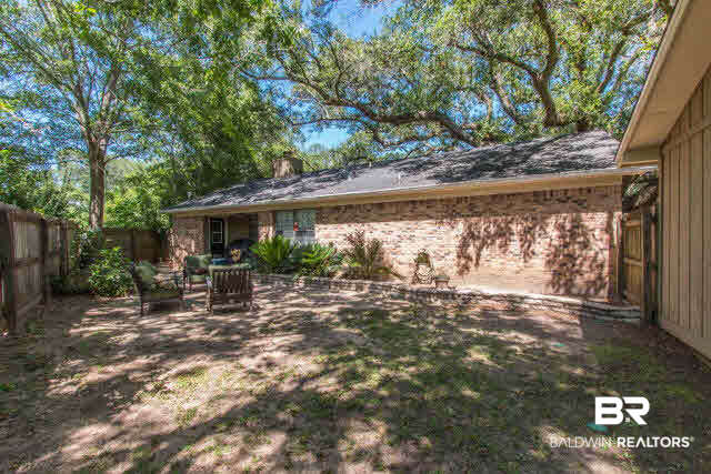 5512 Plantation Road Theodore, AL 36582 - Photo 19 of 20 Full Privacy Fence