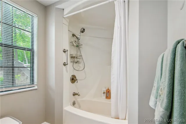 $419,000 | 320 Water's Edge Drive, Unit 2A, Lake Ozark, MO 65049