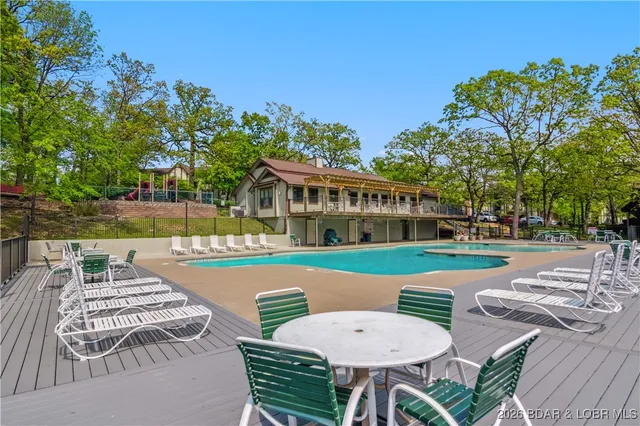 $419,000 | 320 Water's Edge Drive, Unit 2A, Lake Ozark, MO 65049