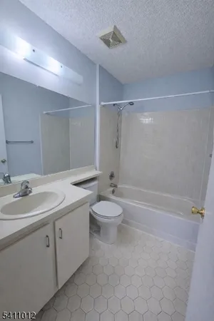 $2,300 | 215 Rachel Court, Franklin Park, NJ 08823