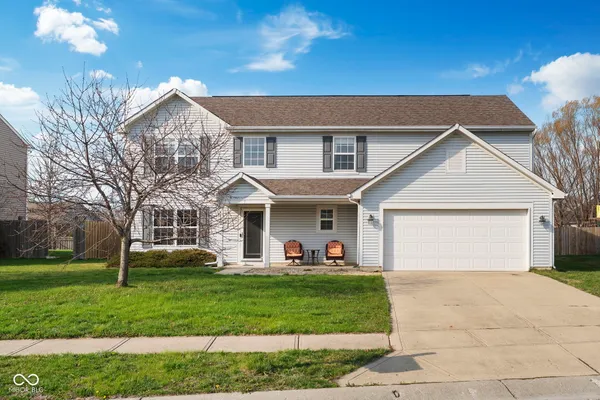 $389,900 | 6400 Avalon Boulevard, Avon, IN 46123