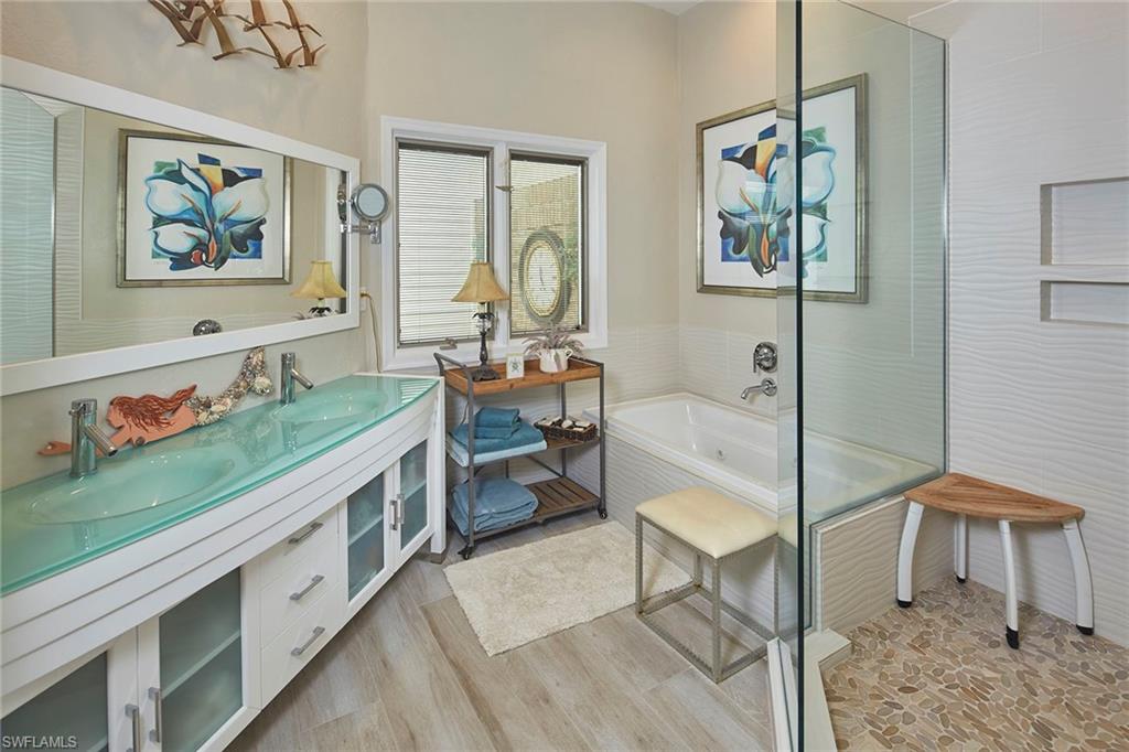 4062 Crayton Road, Unit F5 Naples, FL 34103 - Photo 11 of 20