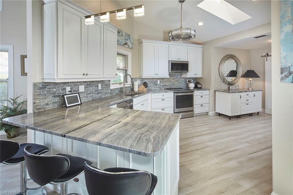 4062 Crayton Road, Unit F5 Naples, FL 34103 - Photo 7 of 20