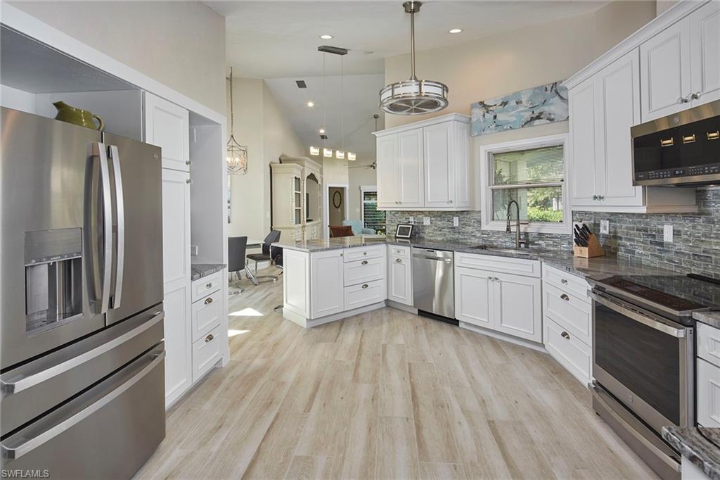 4062 Crayton Road, Unit F5 Naples, FL 34103 - Photo 8 of 20