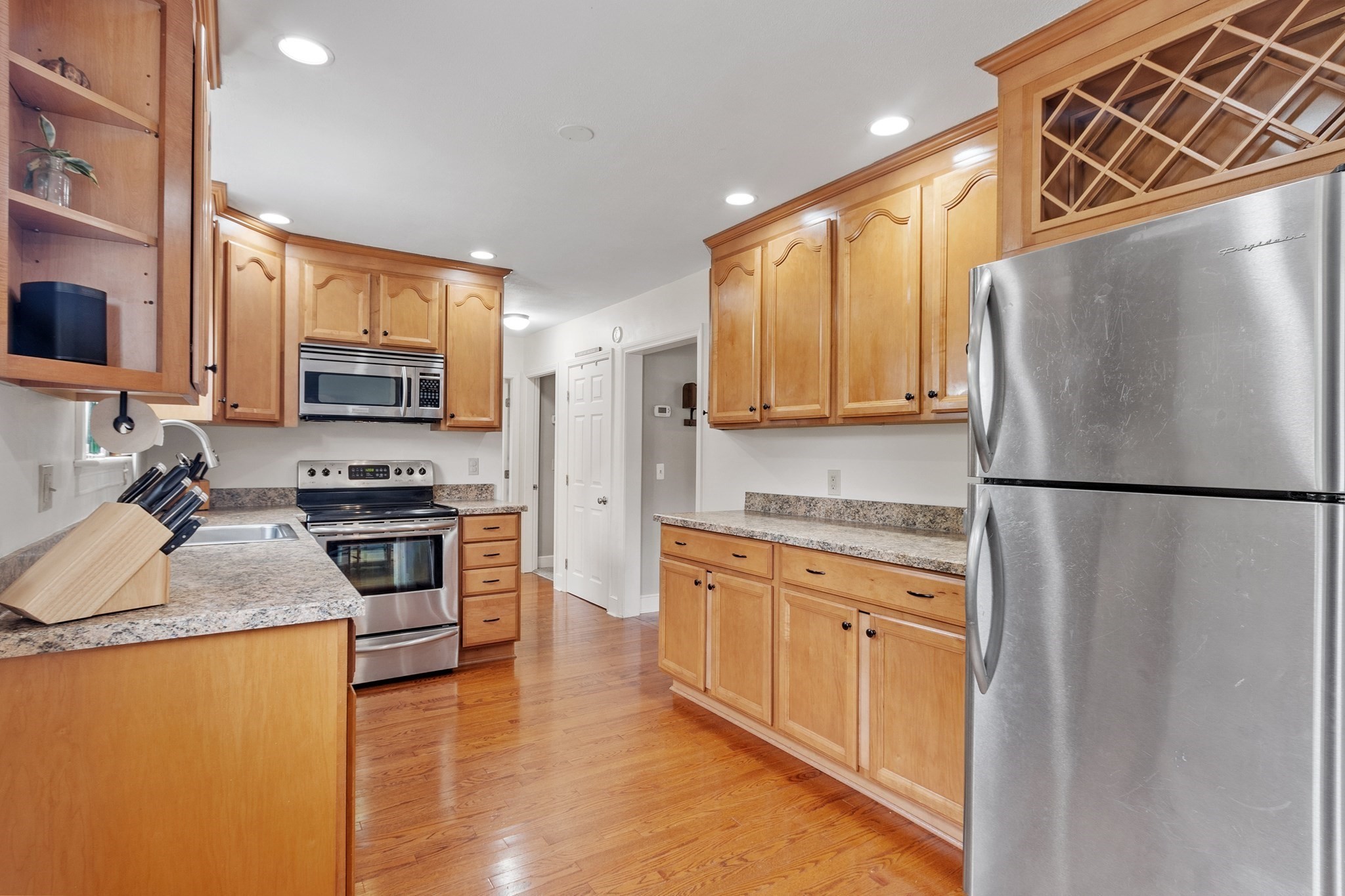 35 Jefferson Road Northborough, MA 01532 - Photo 6 of 38 Gallery Image 6