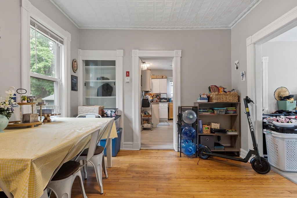 85 Montrose Street Springfield, MA 01109 - Photo 11 of 39
