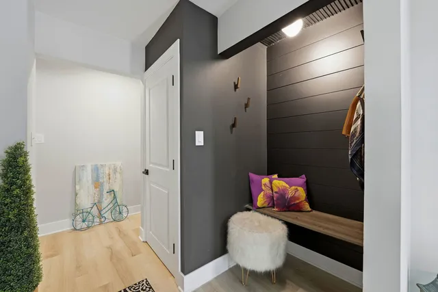 $499,900 | 10025 86th Court, Palos Hills, IL 60465