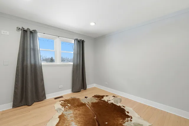 $499,900 | 10025 86th Court, Palos Hills, IL 60465