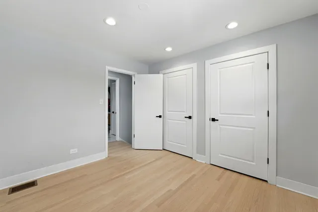 $499,900 | 10025 86th Court, Palos Hills, IL 60465