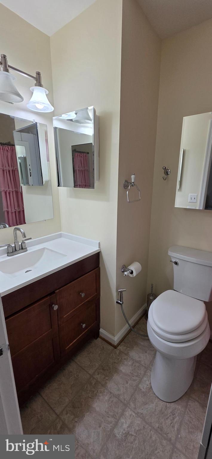 8434 Springfield Oaks Drive Springfield, VA 22153 - Photo 12 of 20 Primary Bathroom