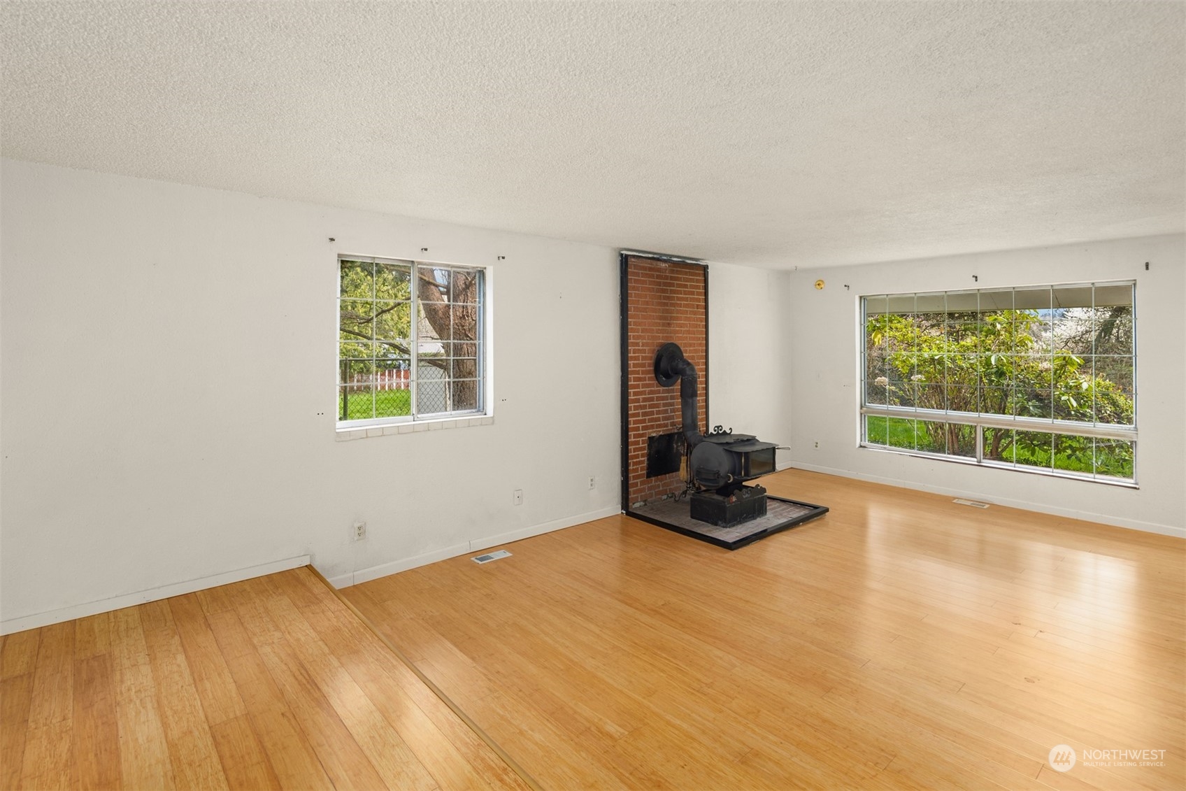 19449 Southeast 170th Street Renton, WA 98058 - Photo 8 of 34 Gallery Image 8