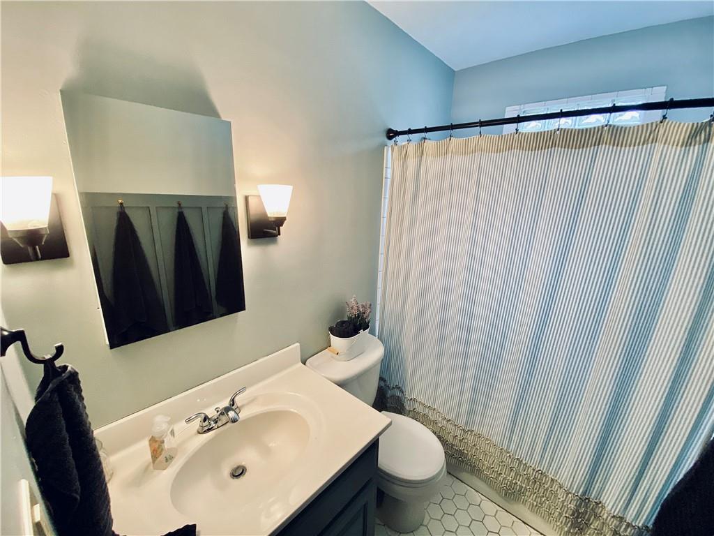 217 Old Oak Road Canonsburg, PA 15317 - Photo 16 of 24 Gallery Image 16