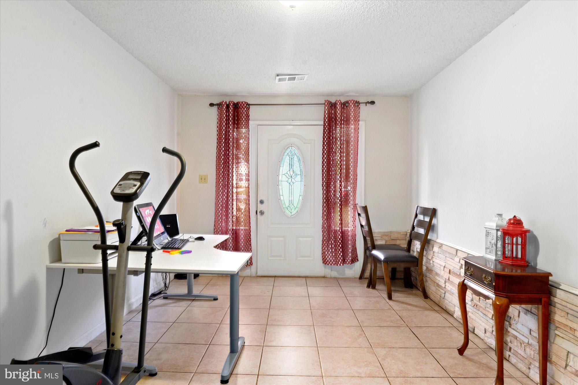 9125 Fort Foote Road Fort Washington, MD 20744 - Photo 4 of 25 Gallery Image 4