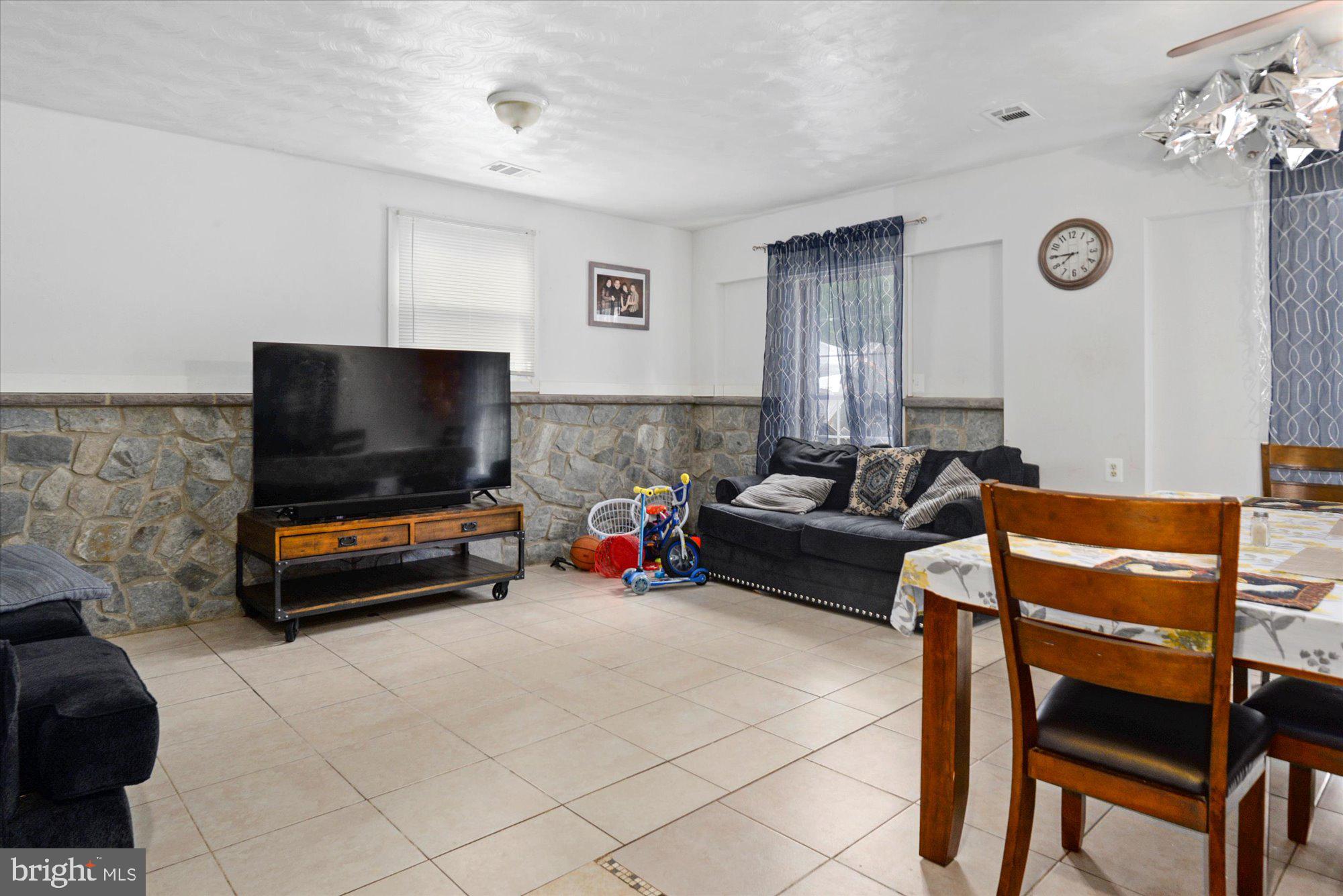 9125 Fort Foote Road Fort Washington, MD 20744 - Photo 9 of 25 Gallery Image 9