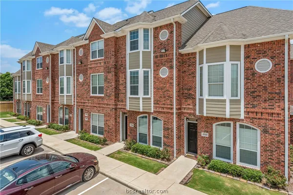 $1,200 | 2703 1198 Jones Butler Road, College Station, TX 77840