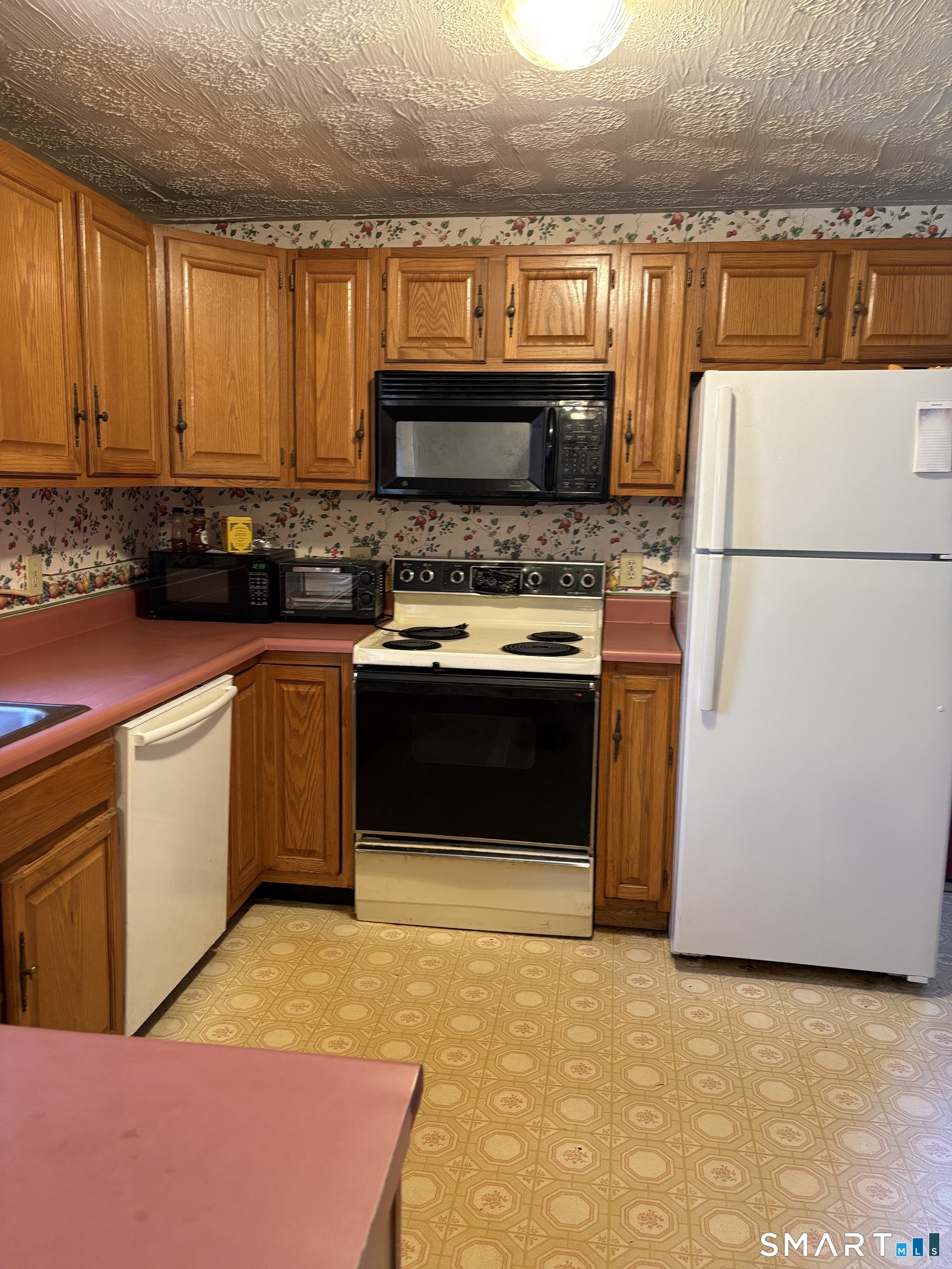 317 Old Jewett City Road Preston, CT 06365 - Photo 5 of 16