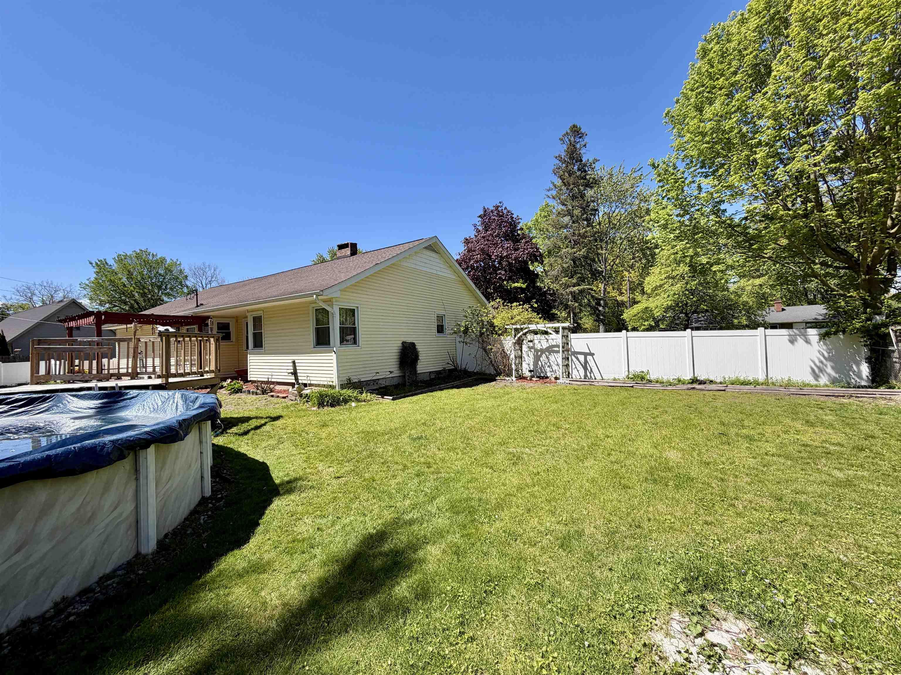 3280 Dixie Court Bridgeport, MI 48601 - Photo 19 of 24