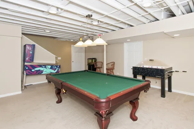 $715,000 | 933 Doral Drive, Bartlett, IL 60103