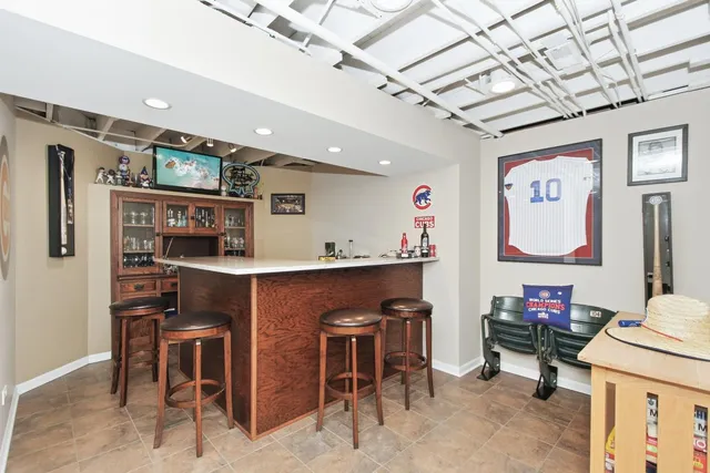 $715,000 | 933 Doral Drive, Bartlett, IL 60103