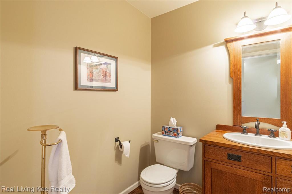 1329 Greenleaf Drive Rochester Hills, MI 48309 - Photo 17 of 49