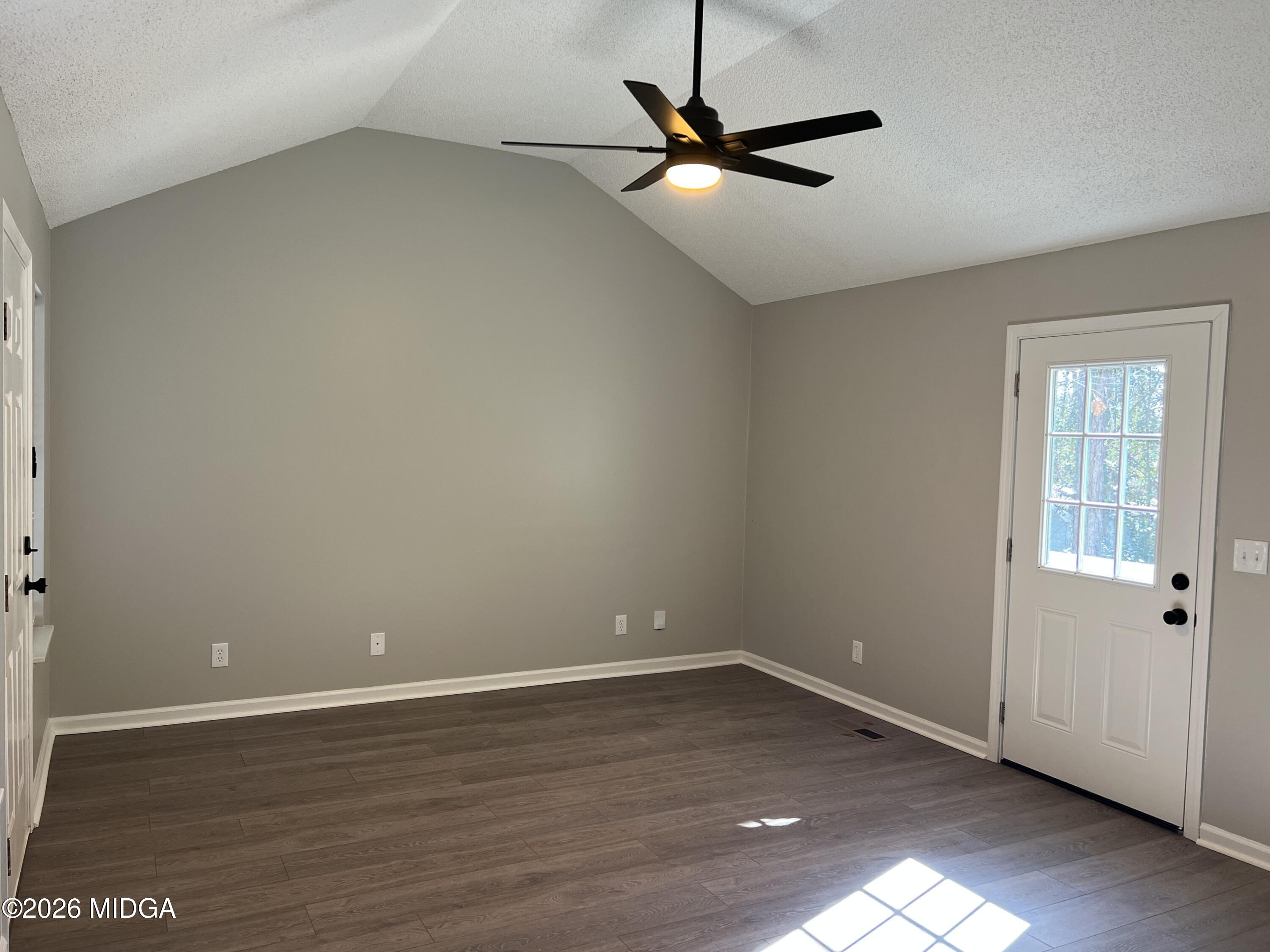 968 Will Scarlet Way Macon, GA 31220 - Photo 3 of 26 IMG_8422