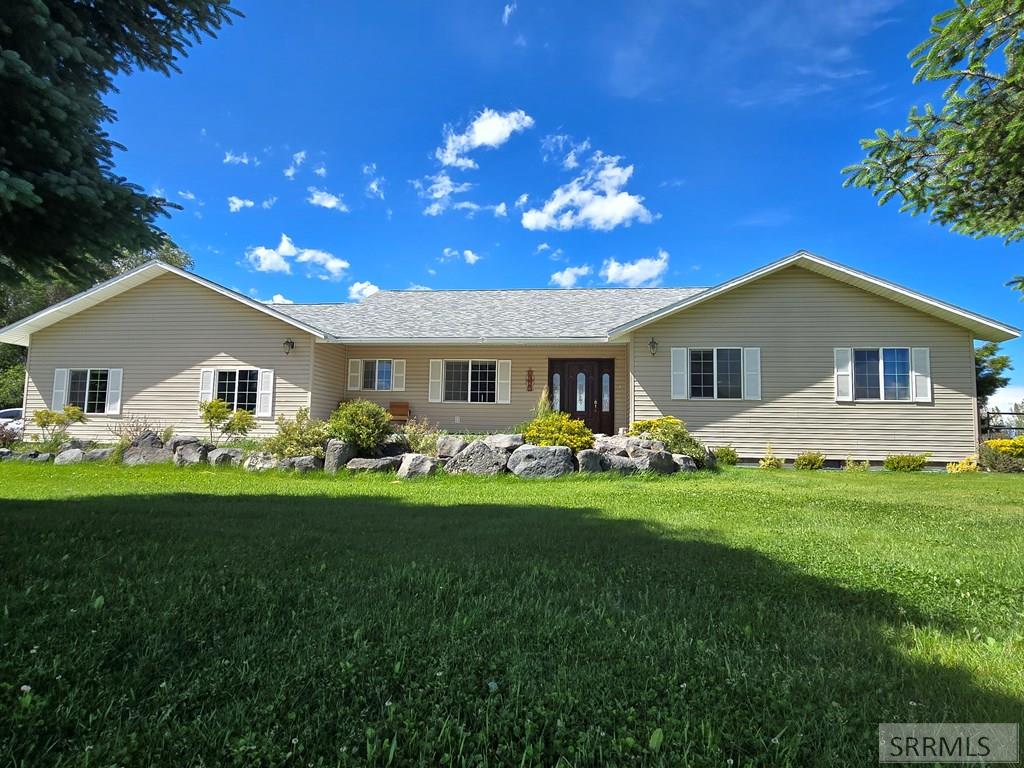 3927 East 400 North Rigby, ID 83442 - Photo 4 of 51