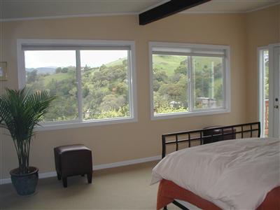105 Ridge Road San Anselmo, CA 94960 - Photo 5 of 12 Master bedroom also has great views. Karastan wool carpet in bedroom.