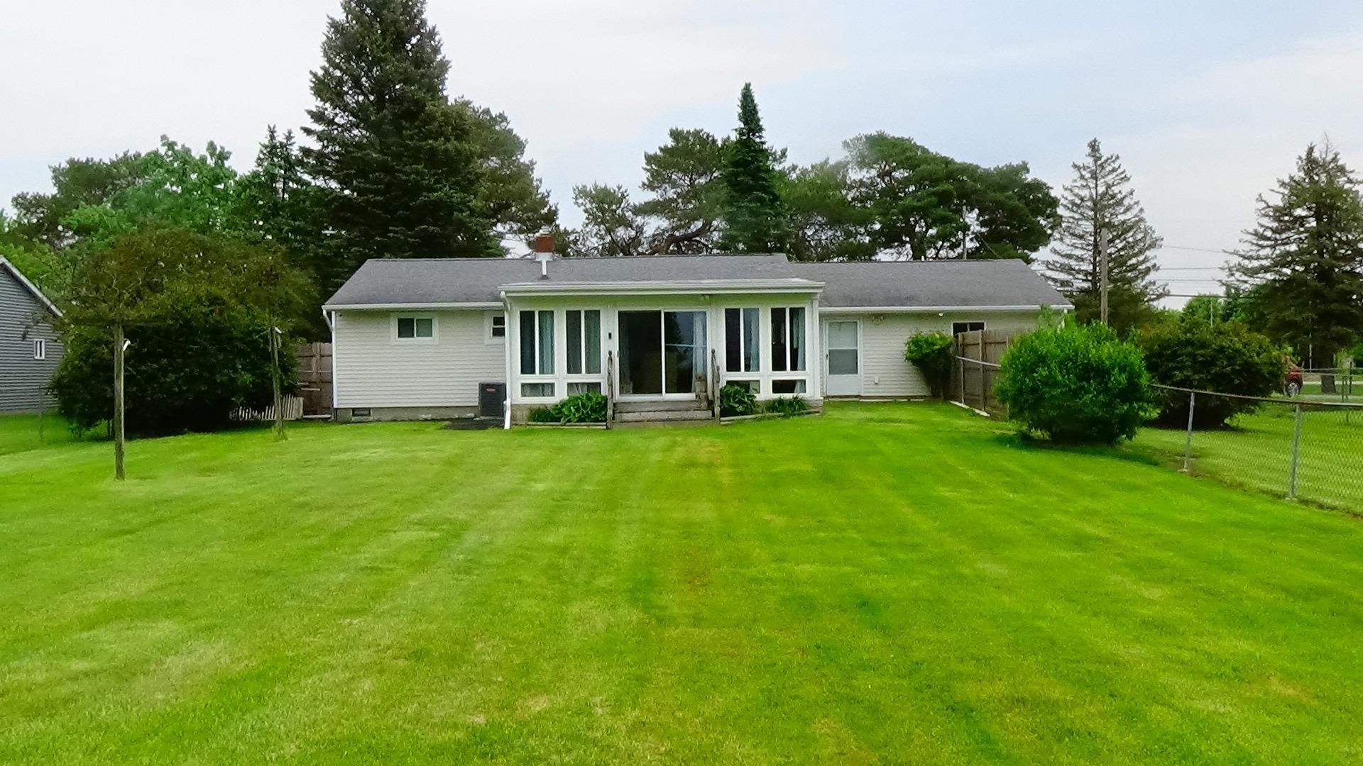 3380 Morrish Road Swartz Creek, MI 48473 - Photo 15 of 58 50142010-3c1ab27a-4a62-402a-809e-fe67d2b0ab0d.JPG