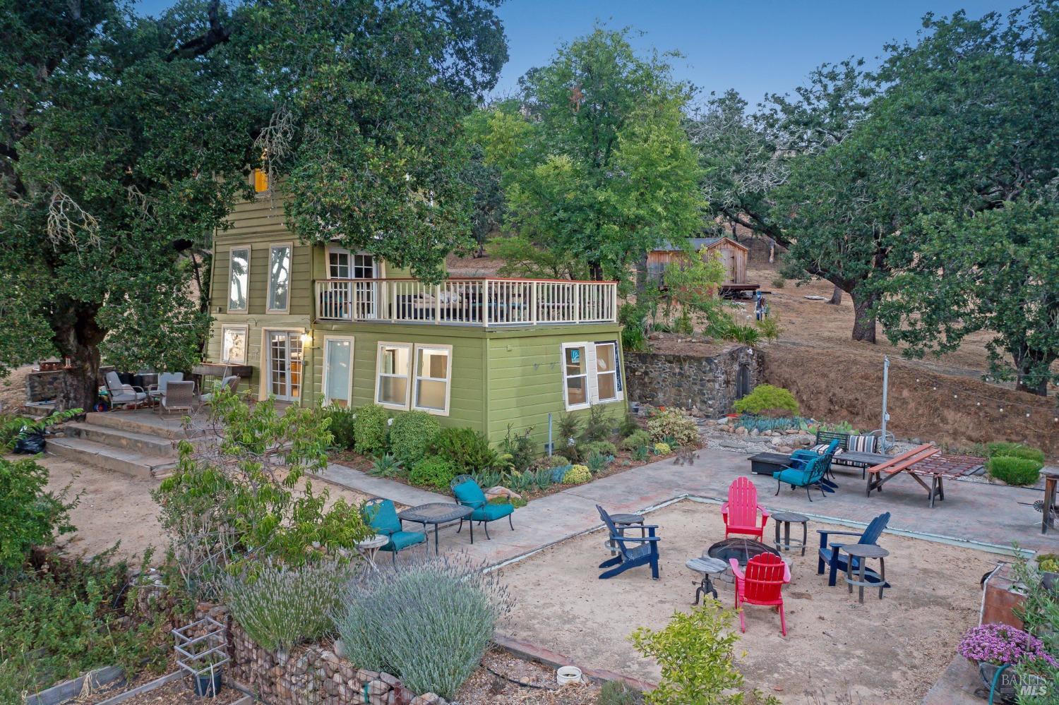 125 Cristo Lane Santa Rosa, CA 95409 - Photo 60 of 82 a front view of a house with a garden