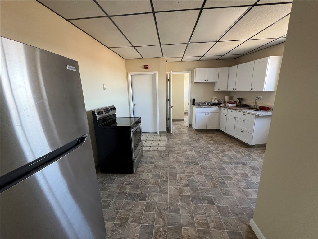 33 Railroad Avenue, Unit 1 Westerly, RI 02891 - Photo 3 of 7