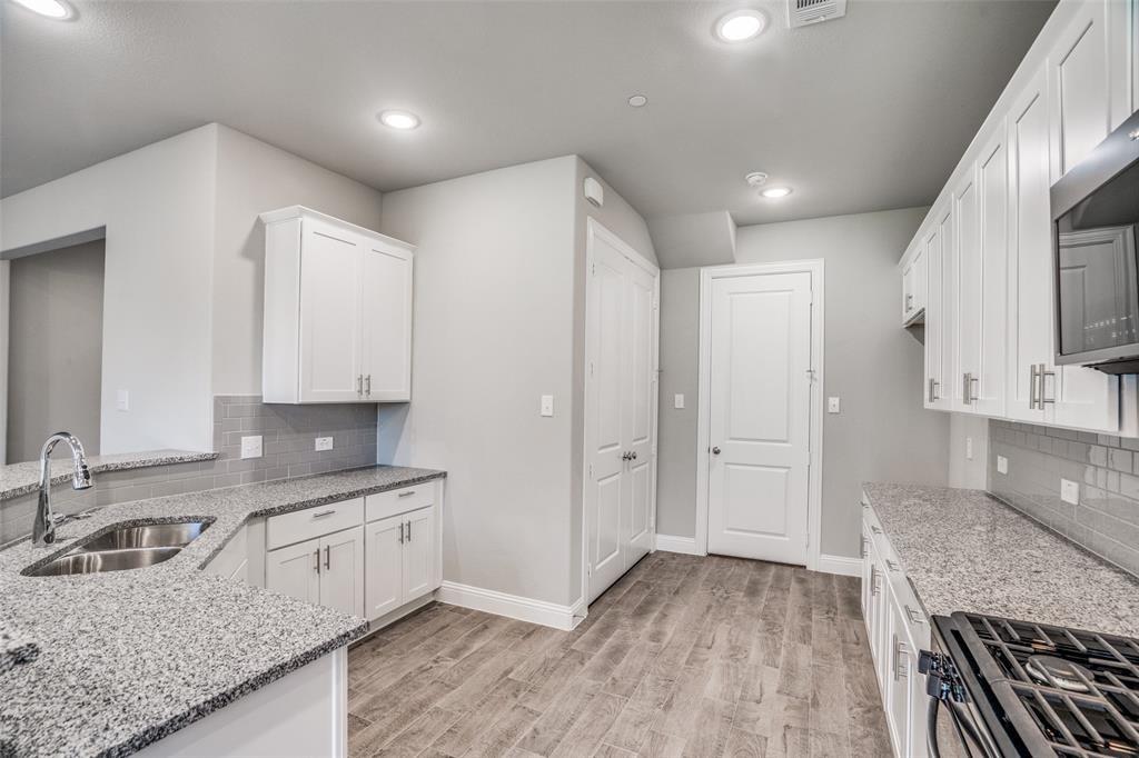517 Sequoia Street Allen, TX 75002 - Photo 4 of 13