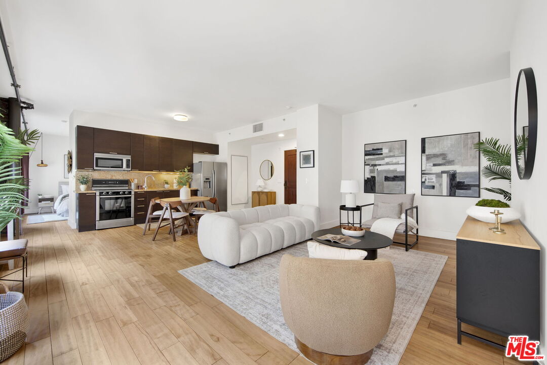 460 South Spring Street, Unit 1110 Los Angeles, CA 90013 - Photo 8 of 25