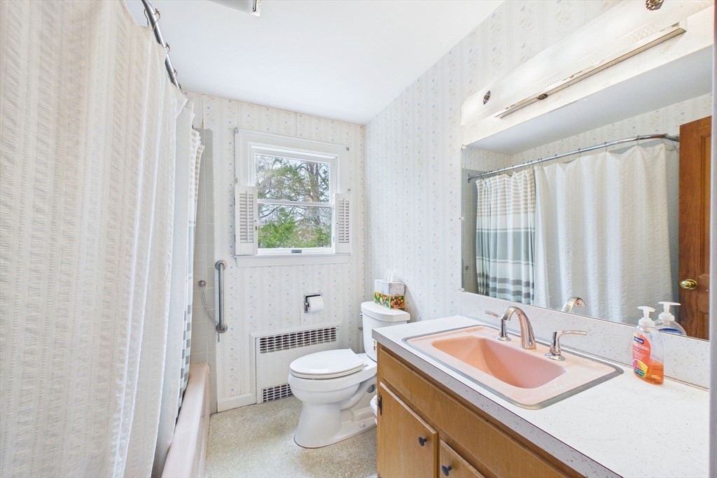 243 Old County Road Sandwich, MA 02537 - Photo 29 of 39