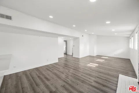 $4,000 | 8153 Tunney Avenue, Reseda, CA 91335