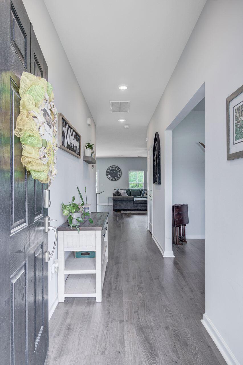 493 Spanish Wells Road Summerville, SC 29486 - Photo 6 of 50 Foyer
