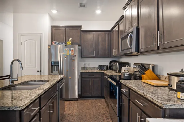 a view of entryway and hall