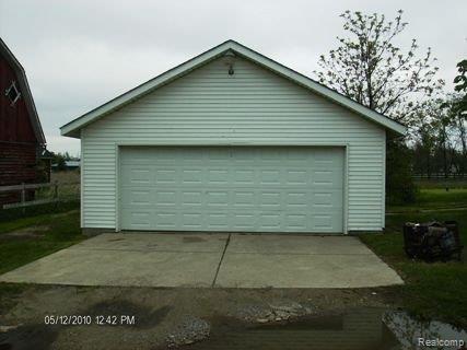 1795 Oak Grove Road Howell, MI 48855 - Photo 14 of 14 garage