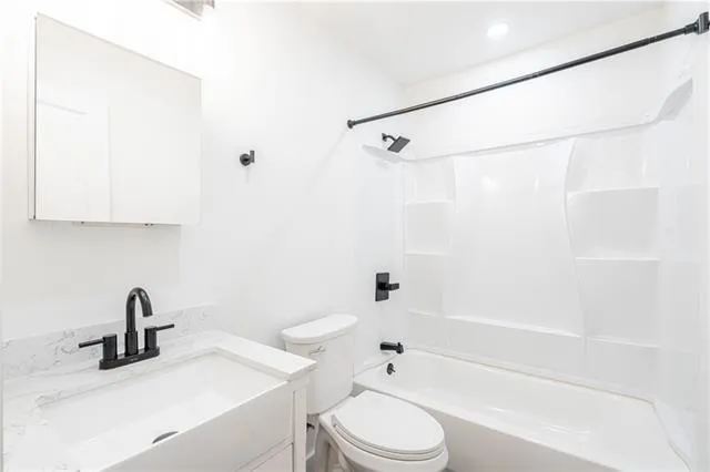 $1,100 | Undisclosed Address, Jefferson, LA 70121