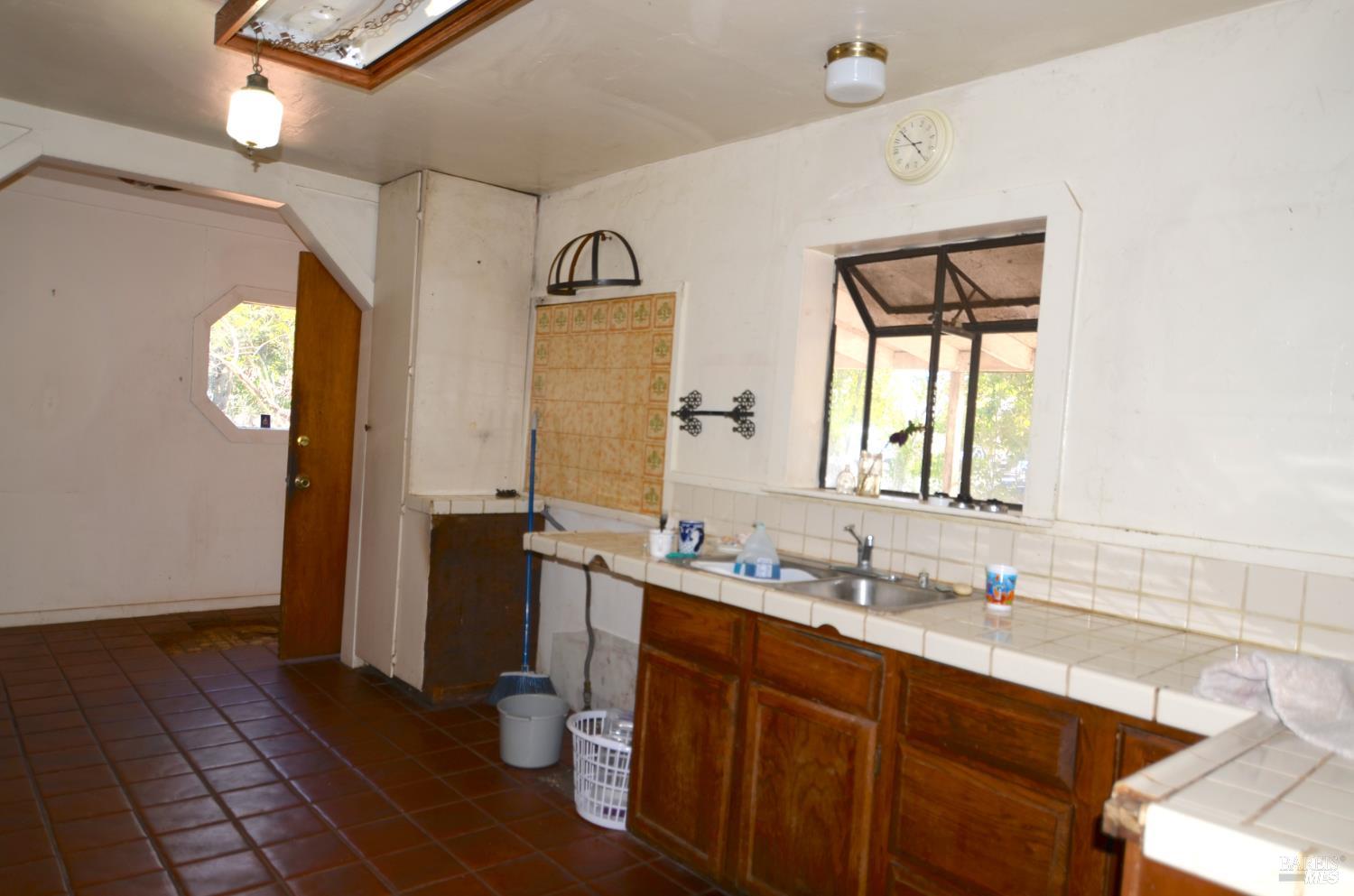 2610 Giffen Avenue Santa Rosa, CA 95407 - Photo 13 of 23 Gallery Image 13