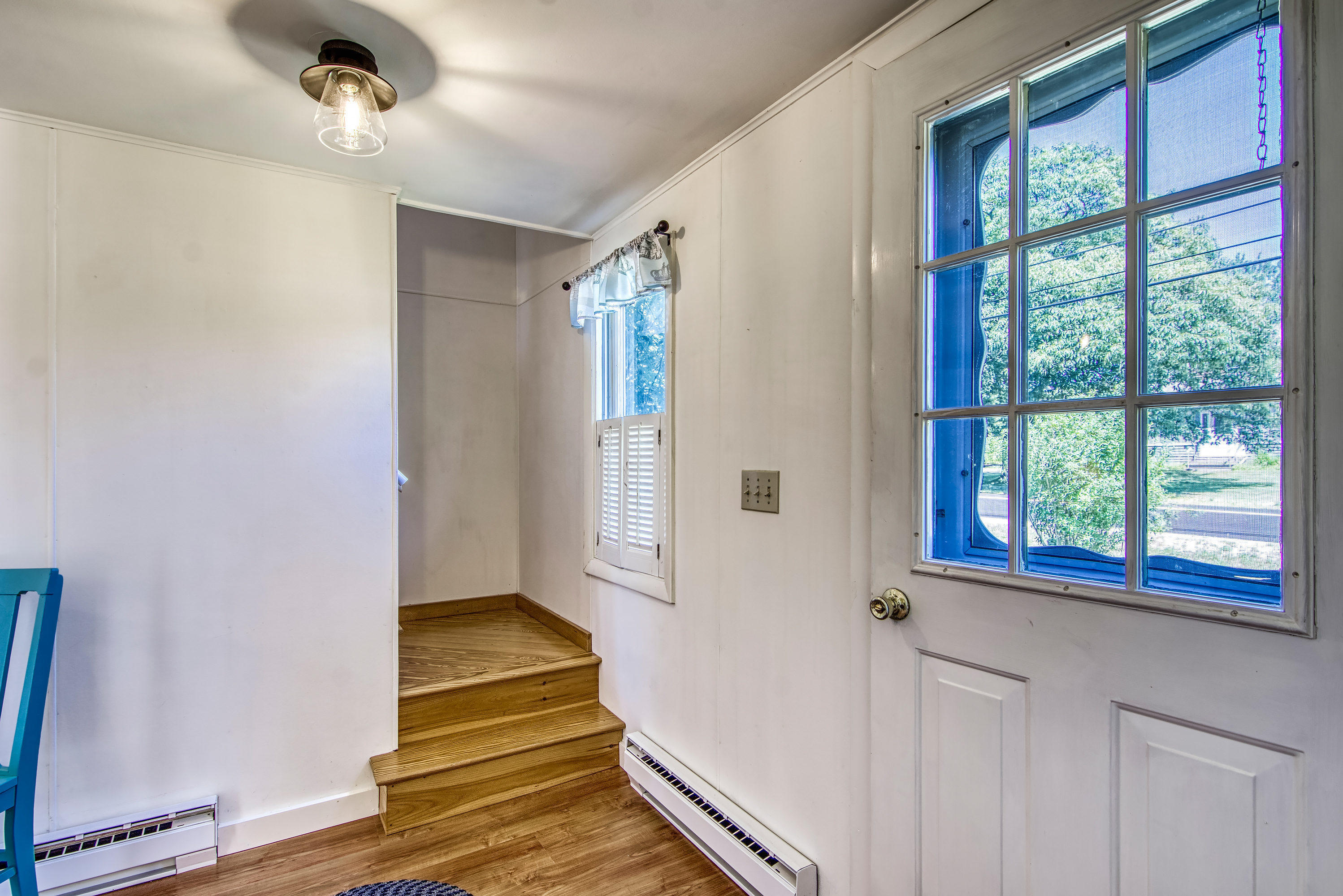 35 Corea Road Gouldsboro, ME 04669 - Photo 22 of 28 35 Corea Road Entryway
