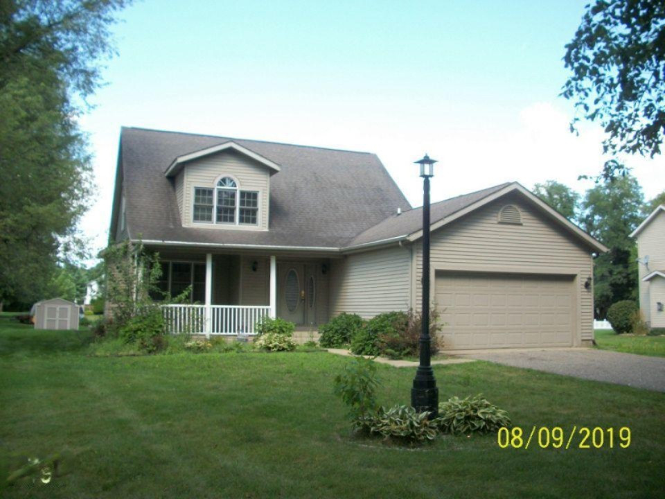 56616 Buckhorn Road Three Rivers, MI 49093 - Photo 1 of 13 56616BuckHFront