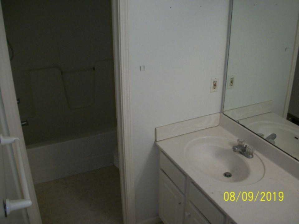 56616 Buckhorn Road Three Rivers, MI 49093 - Photo 6 of 13 56616BuckHBath3