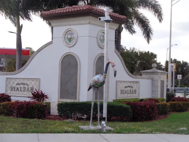 $260,000 | 2760 West 62nd Place, Unit 203, Hialeah, FL 33016