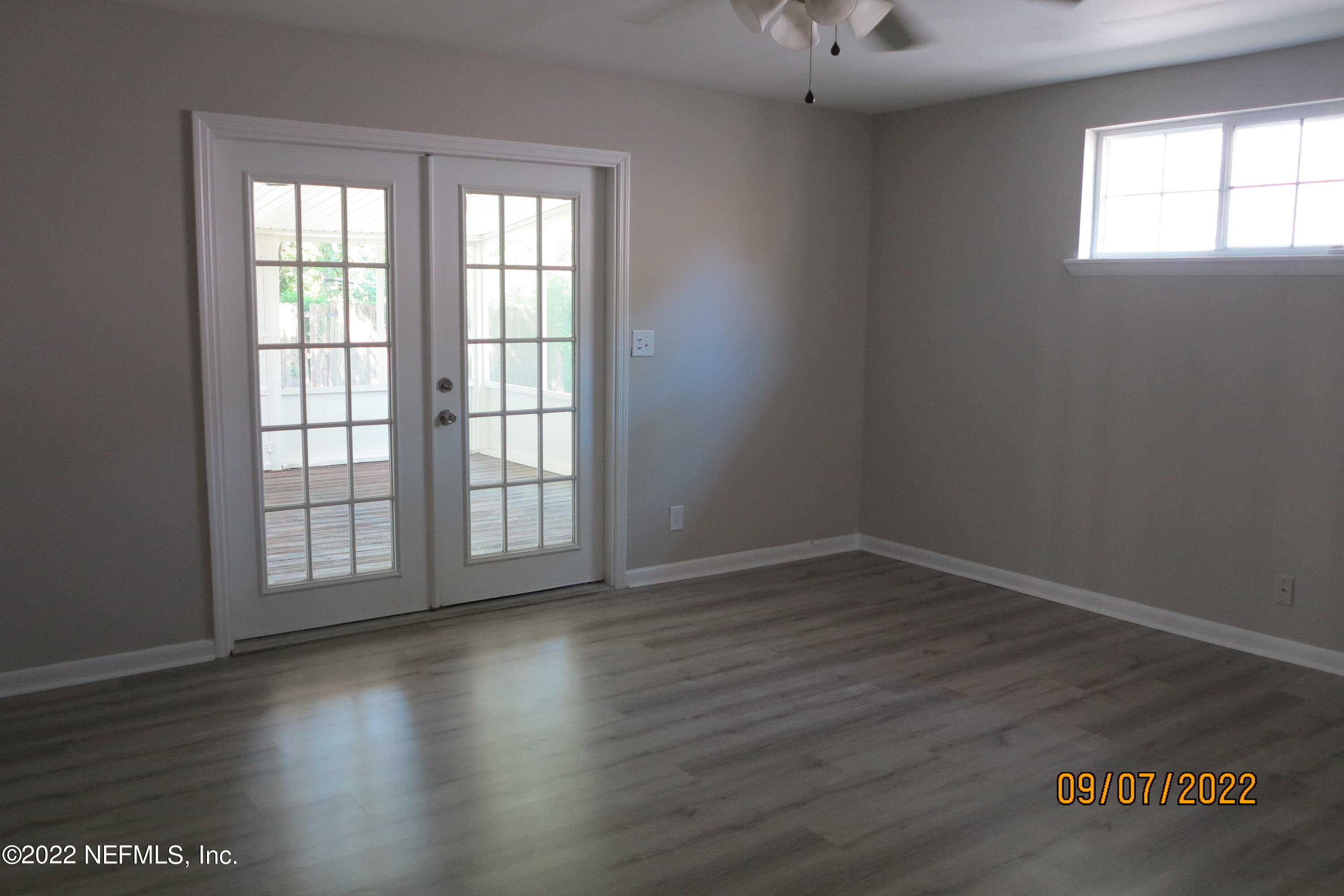 2448 Sam Road Jacksonville, FL 32216 - Photo 17 of 43 Family Room View-2