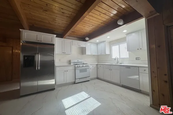 $2,150 | 2317 Maplewood Way, Pine Mountain Club, CA 93222