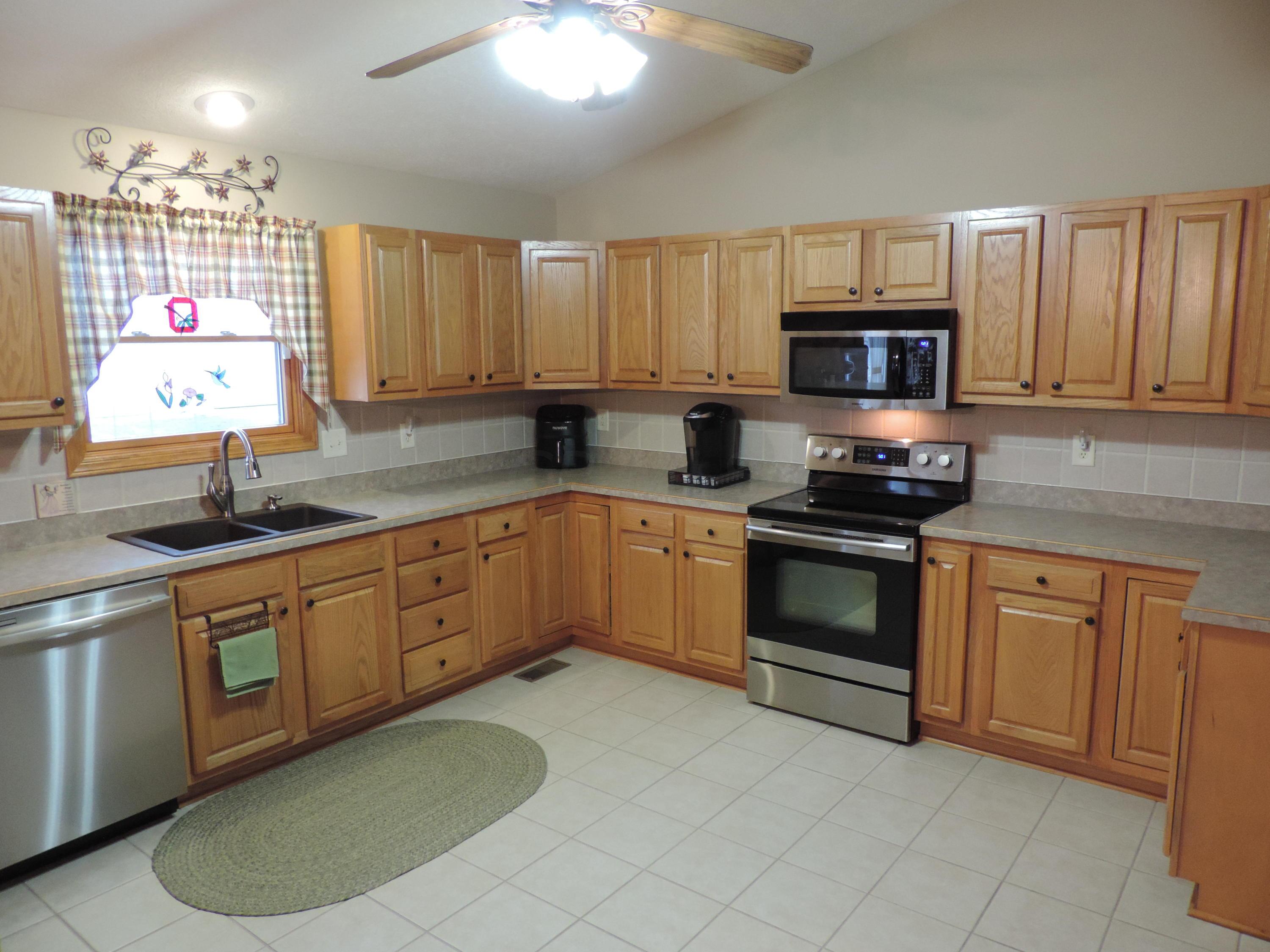 2624 Basil Western Road Northwest Baltimore, OH 43105 - Photo 9 of 48 Gallery Image 9