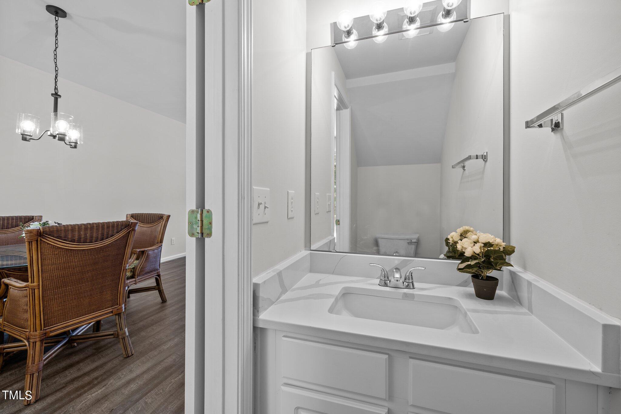 1704 Sorrell Brook Way Raleigh, NC 27609 - Photo 14 of 33 10-web-or-mls-5Z8A3570