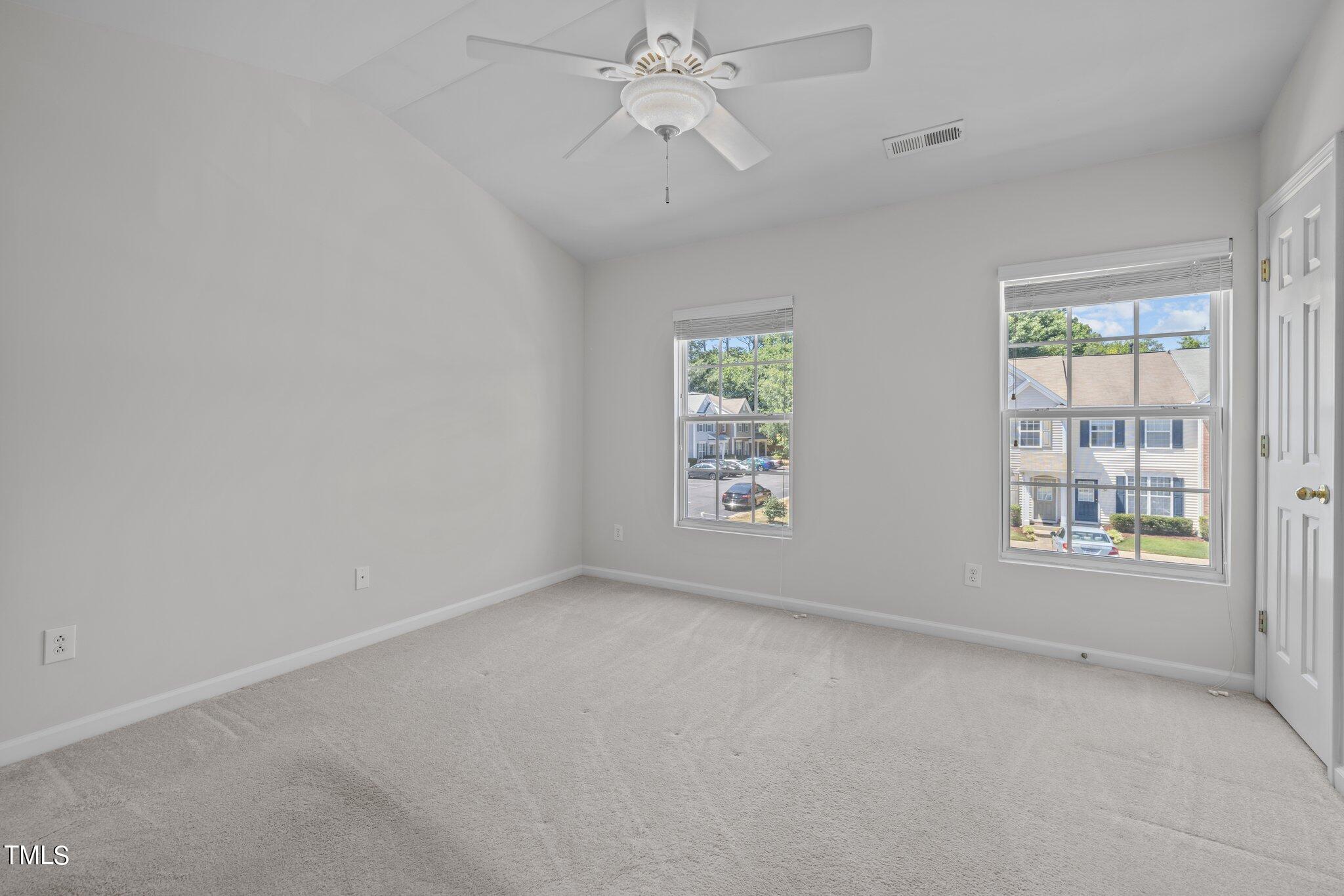 1704 Sorrell Brook Way Raleigh, NC 27609 - Photo 25 of 33 21-web-or-mls-5Z8A3609
