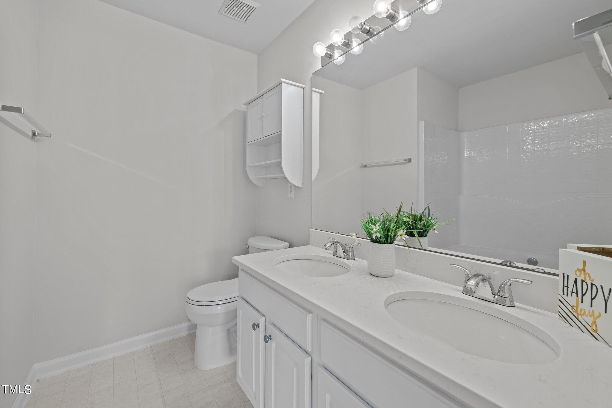1704 Sorrell Brook Way Raleigh, NC 27609 - Photo 27 of 33 23-web-or-mls-5Z8A3615